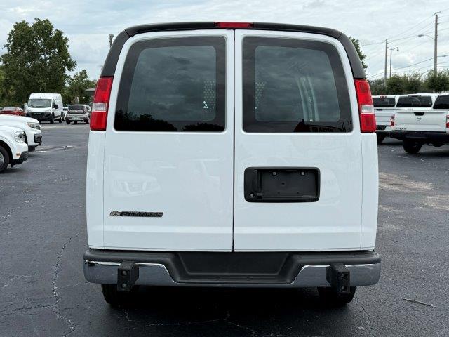 Used 2025 Chevrolet Express 2500 UNAVAIL RWD image 4