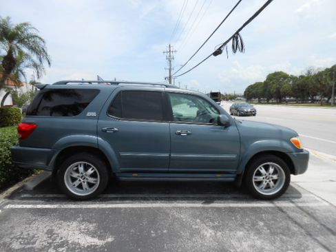 Used 2006 Toyota Sequoia 2WD SR5 image 6