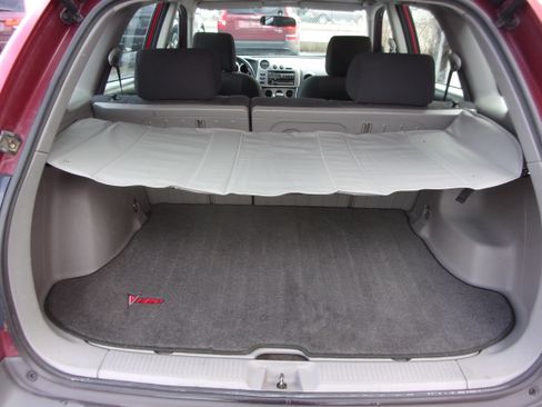 Used 2004 Pontiac Vibe image 10