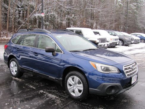 Used 2016 Subaru Outback 2.5i Premium image 18