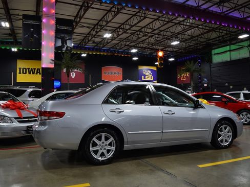 Used 2004 Honda Accord EX-L V6 Sedan image 8