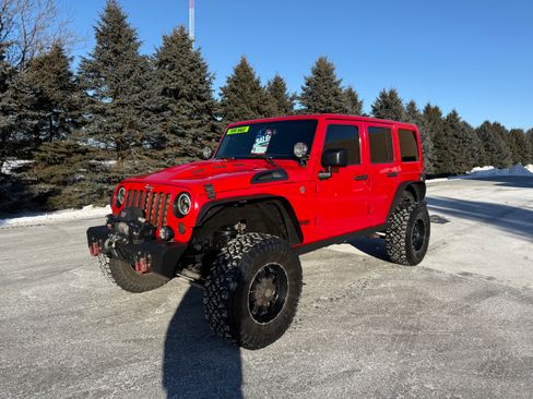 Used 2017 Jeep Wrangler Unlimited Sahara image 1
