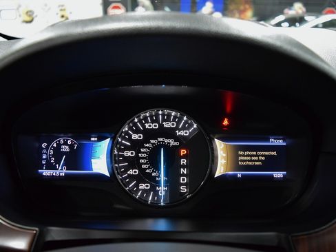 Used 2013 Ford Edge Limited image 24