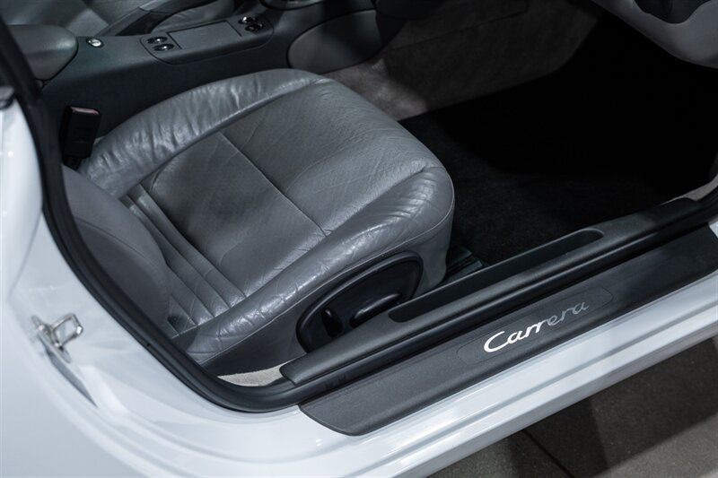Used 1999 Porsche 911 Carrera 4 AWD/4WD image 31