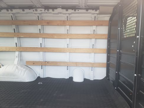 Used 2020 Chevrolet Express 2500 image 14