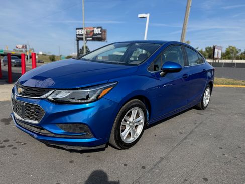 Used 2016 Chevrolet Cruze LT image 3