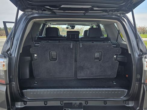 Used 2021 Toyota 4Runner Limited image 16