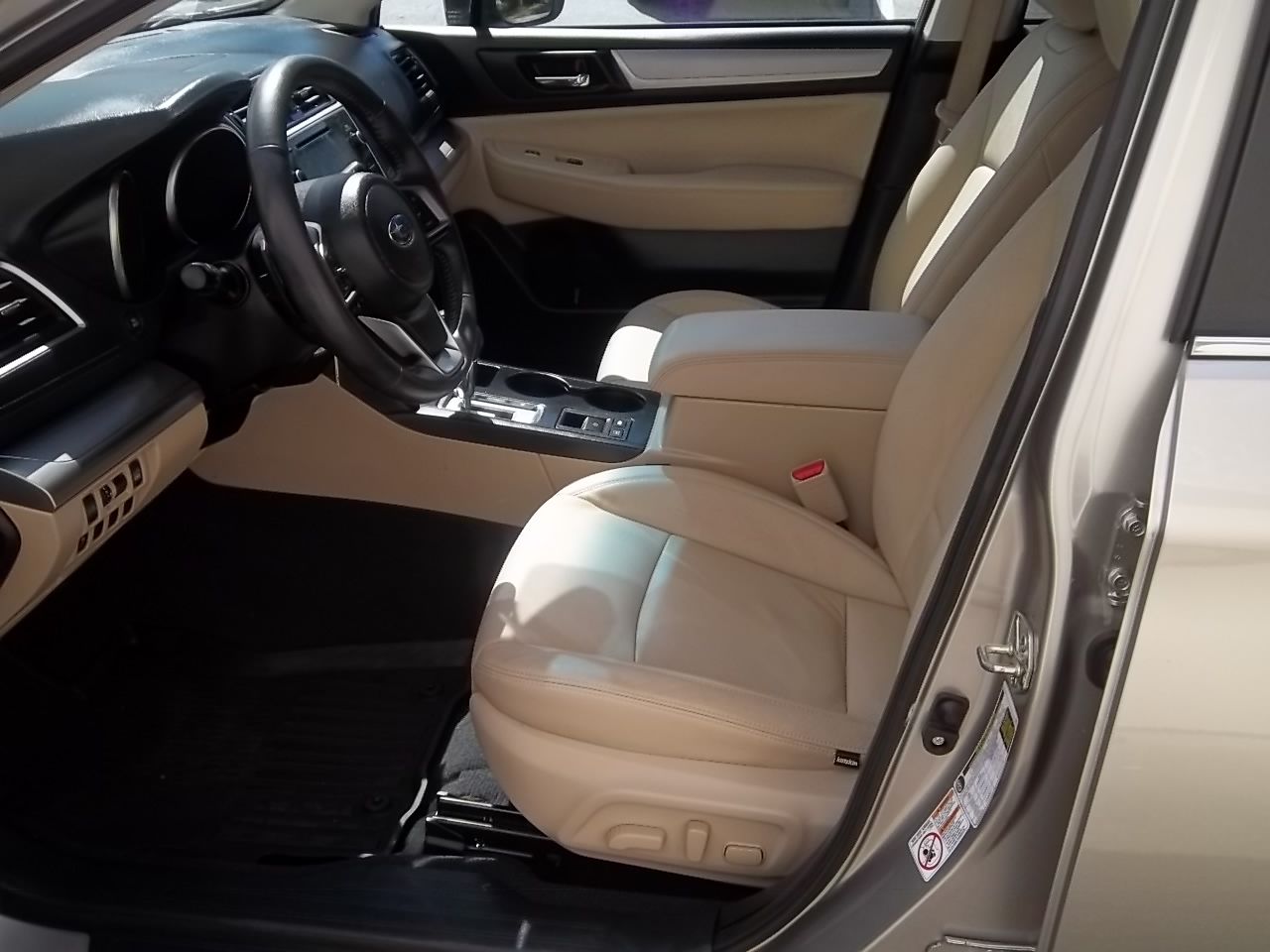 Used 2018 Subaru Outback 2.5i Premium AWD/4WD image 24