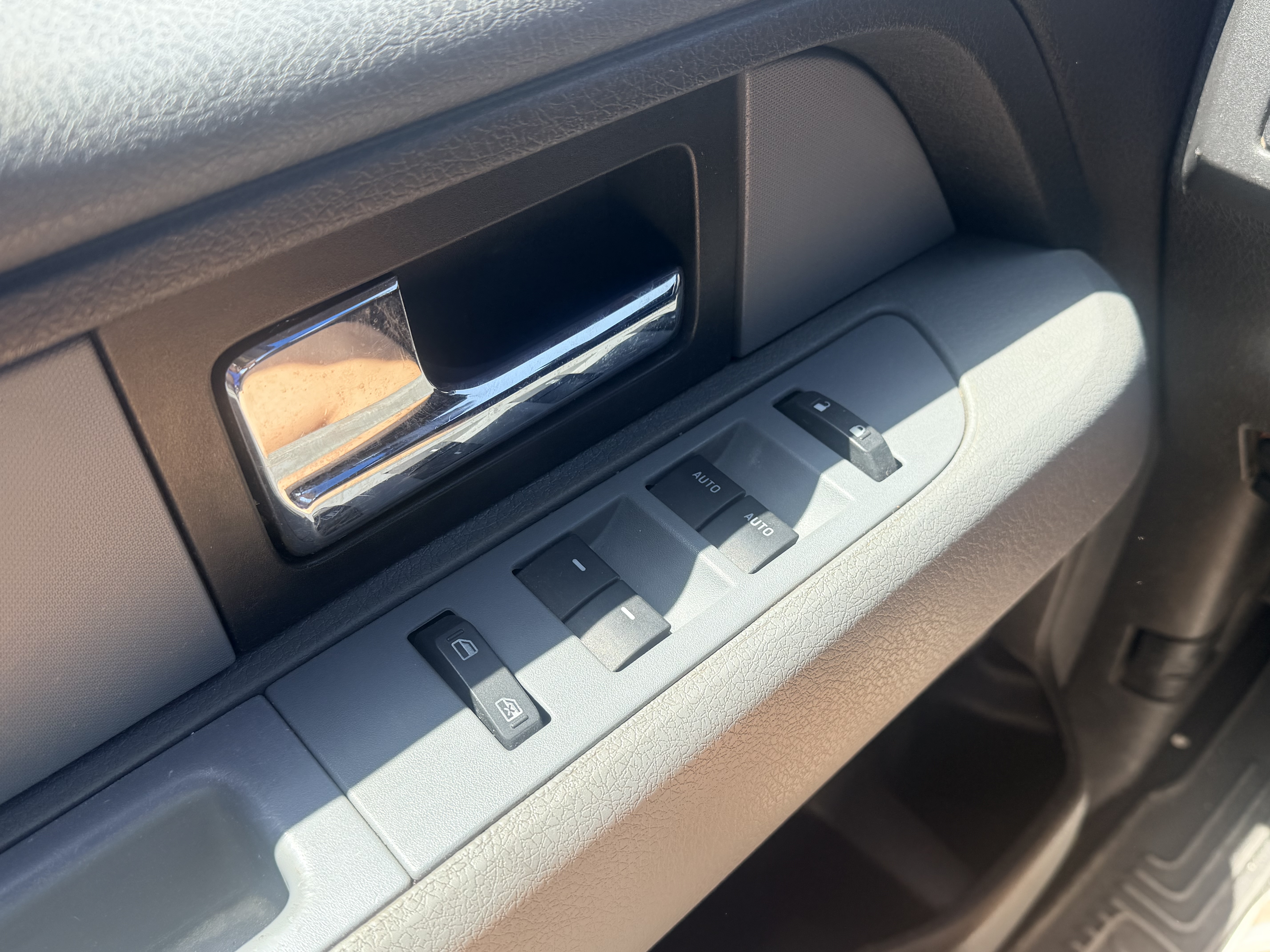 Used 2014 Ford F150 4x4 Regular Cab XL image 10