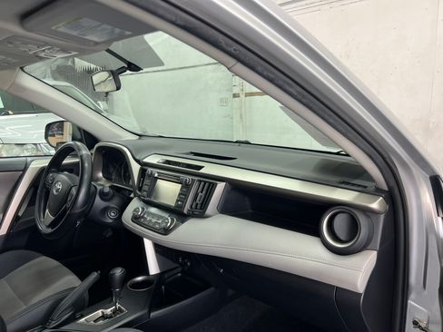 Used 2014 Toyota RAV4 XLE image 16