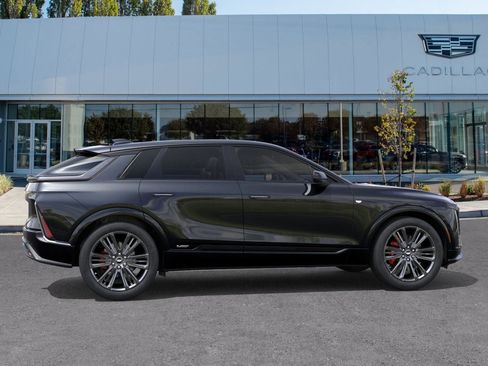 New 2026 Cadillac Lyriq V image 5