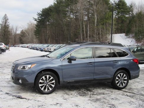 Used 2015 Subaru Outback 2.5i Limited image 3