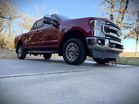 Used 2020 Ford F250 XLT image 9