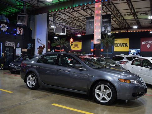 Used 2005 Acura TL w/ Navigation FWD image 7