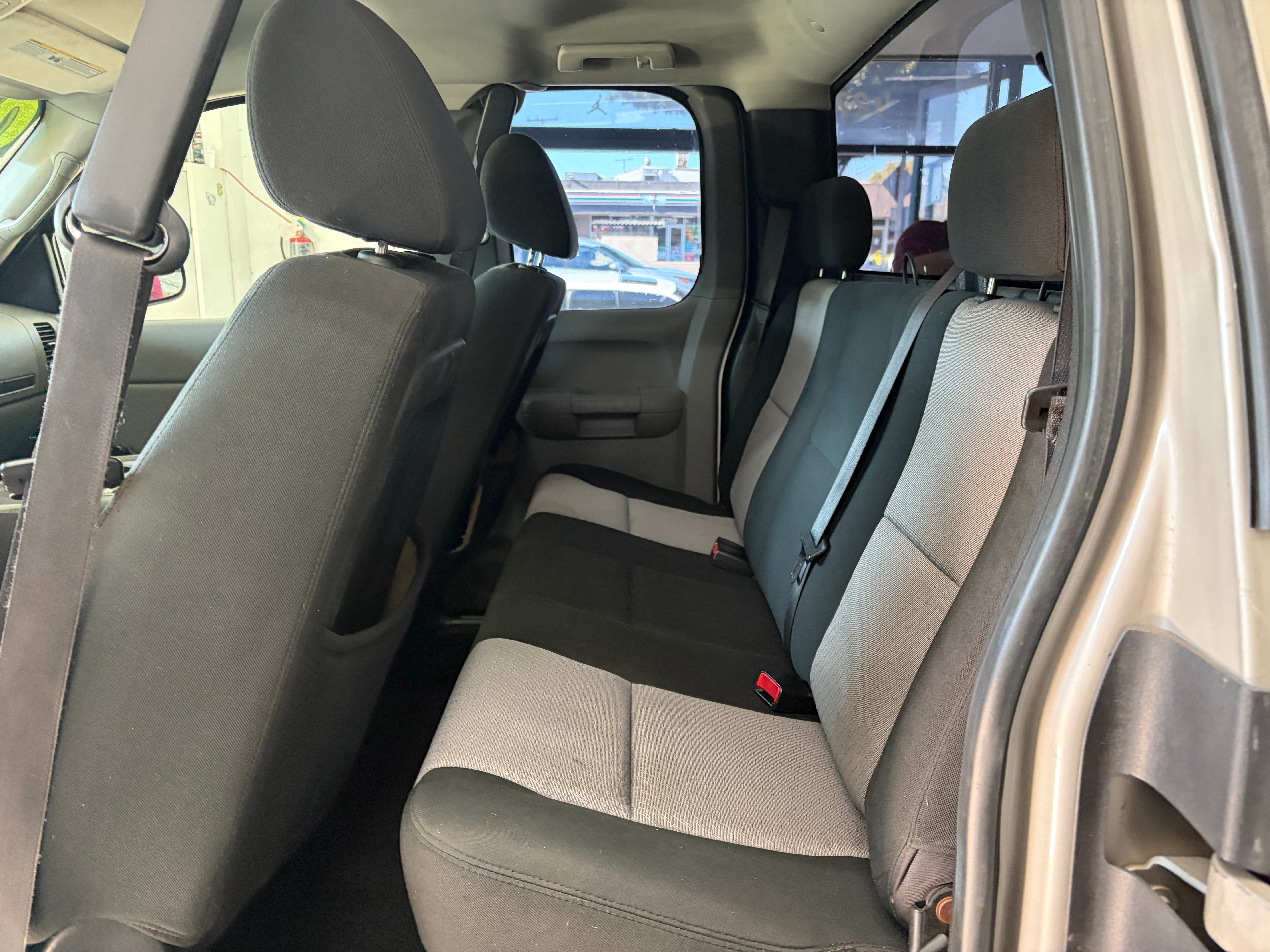 Used 2007 Chevrolet Silverado 1500 2WD Extended Cab image 11