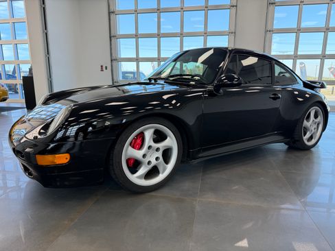 Used 1996 Porsche 911 Turbo image 10
