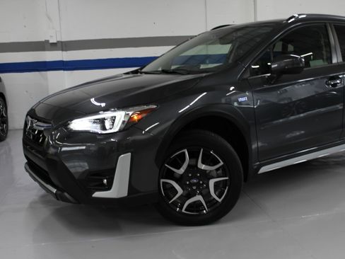 Used 2023 Subaru Crosstrek Hybrid AWD/4WD image 6