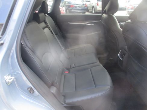 Used 2022 INFINITI QX50 AWD Luxe image 21