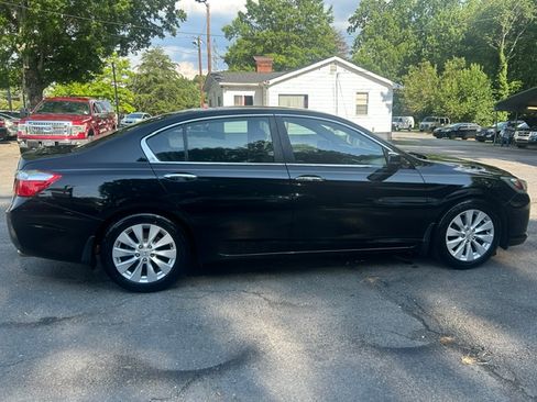 Used 2013 Honda Accord EX Sedan image 3