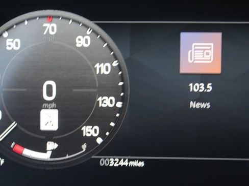 Used 2025 Land Rover Defender 110 S image 16