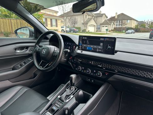 Used 2024 Honda Accord Sport-L image 18