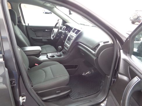 Used 2014 GMC Acadia SLE image 7