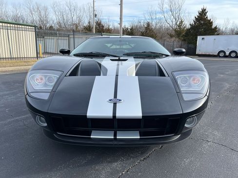 Used 2005 Ford GT image 15