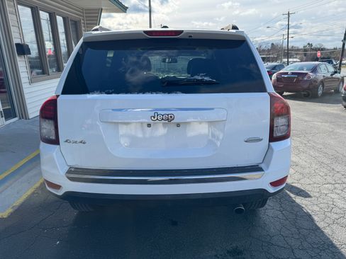 Used 2016 Jeep Compass High Altitude image 5