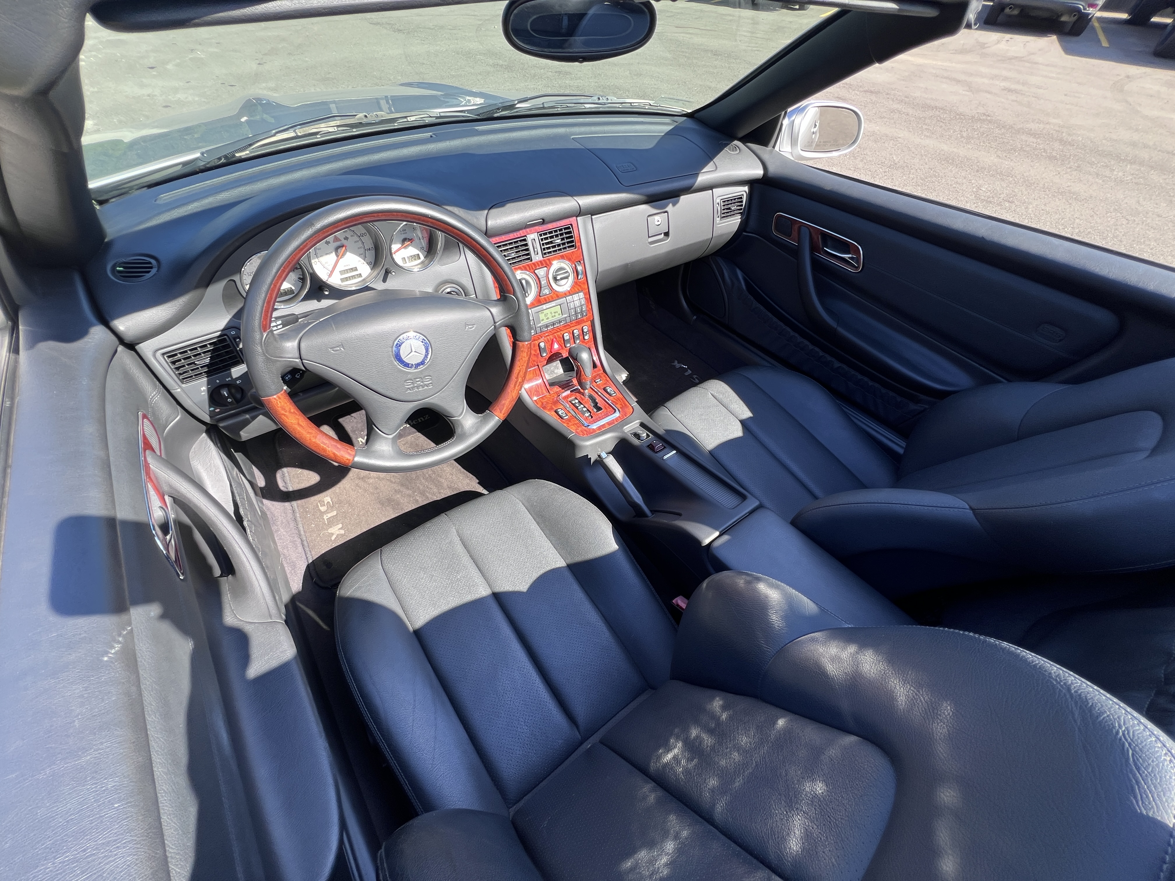 Used 2003 Mercedes-Benz SLK 320 image 18