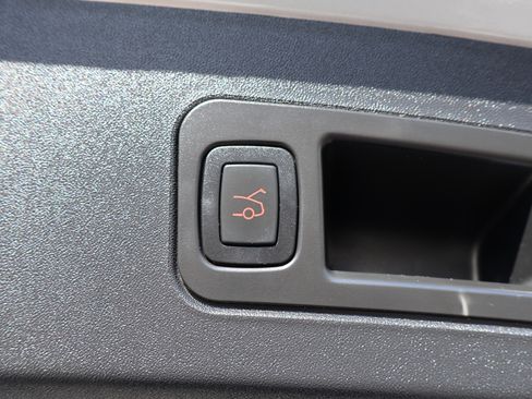 Used 2017 Tesla Model S P100D image 16