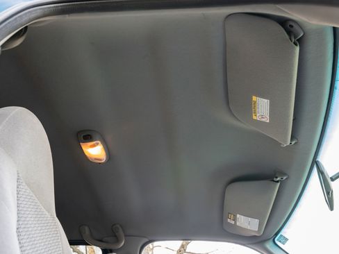 Used 2001 Ford F350 XLT image 66