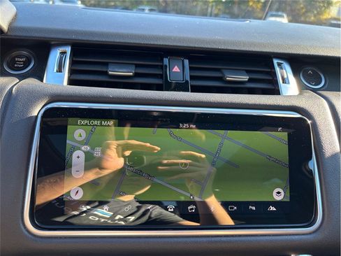 Used 2019 Land Rover Range Rover Sport HSE image 32