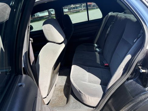Used 2011 Ford Crown Victoria Police Interceptor RWD image 22