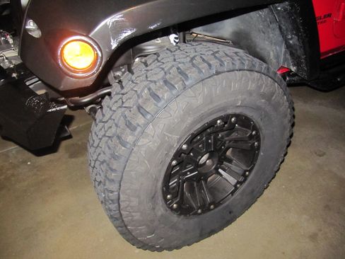 Used 2015 Jeep Wrangler Unlimited Willys Wheeler image 15