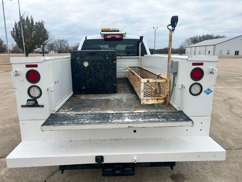 Used 2017 Chevrolet Silverado 2500 image 21