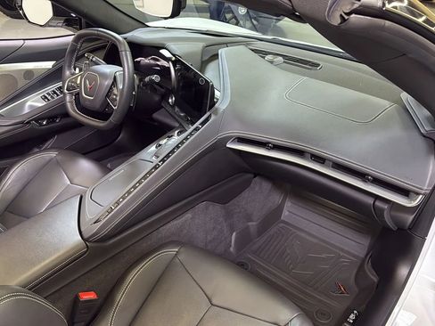 Used 2024 Chevrolet Corvette Convertible w/ 2LT RWD image 19