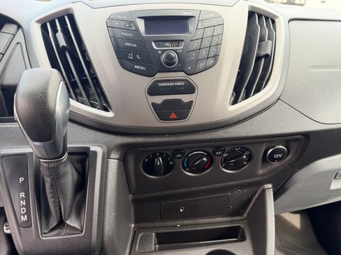 Used 2019 Ford Transit 150 130 Low Roof RWD image 17