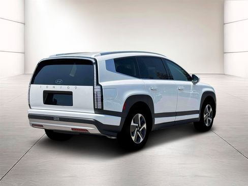 New 2026 Hyundai Ioniq 9 S image 7