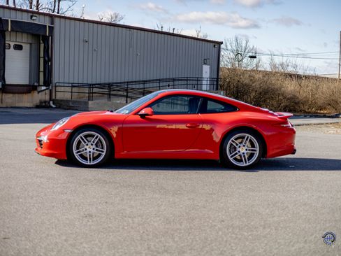 Used 2013 Porsche 911 Carrera image 6