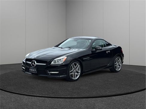 Used 2016 Mercedes-Benz SLK 350 image 4