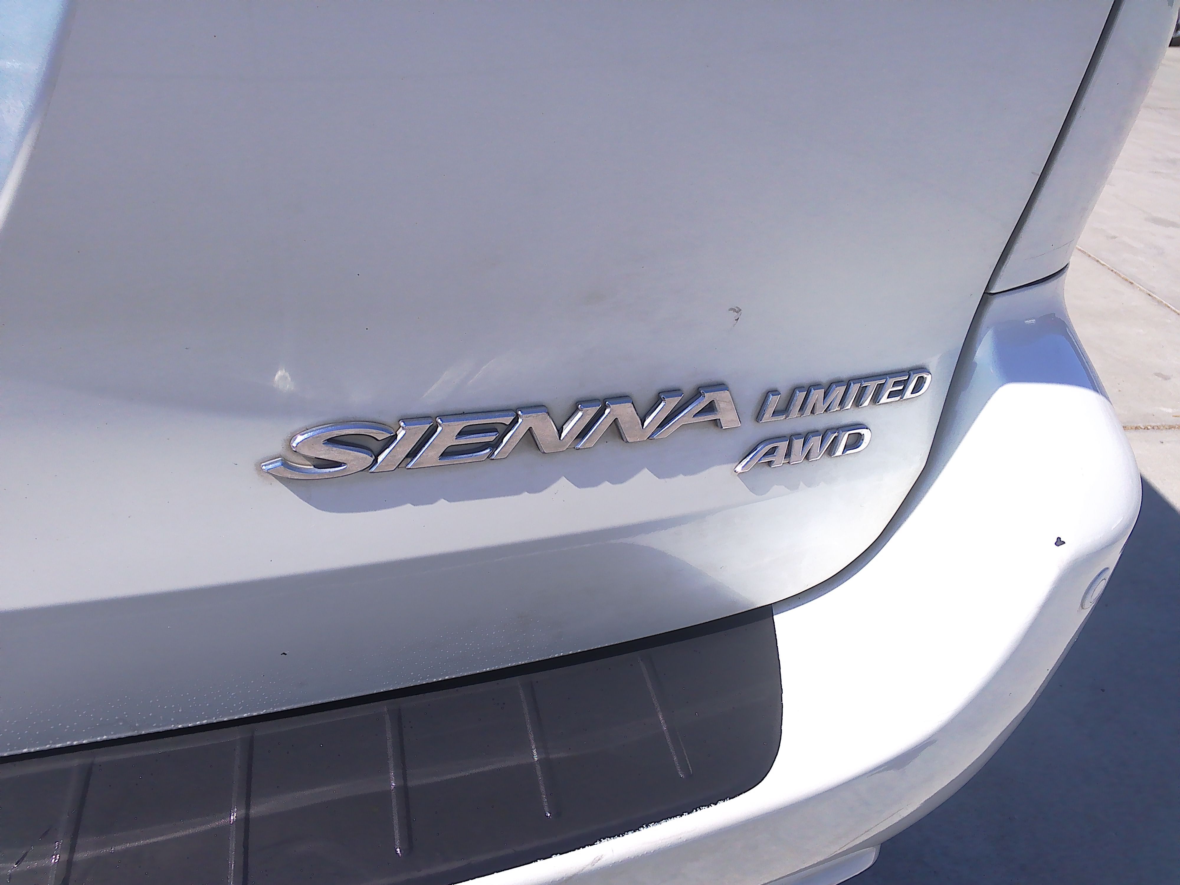 Used 2009 Toyota Sienna Limited AWD image 39
