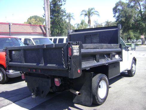 Used 2007 Ford F350 2WD Regular Cab DRW Super Duty image 6