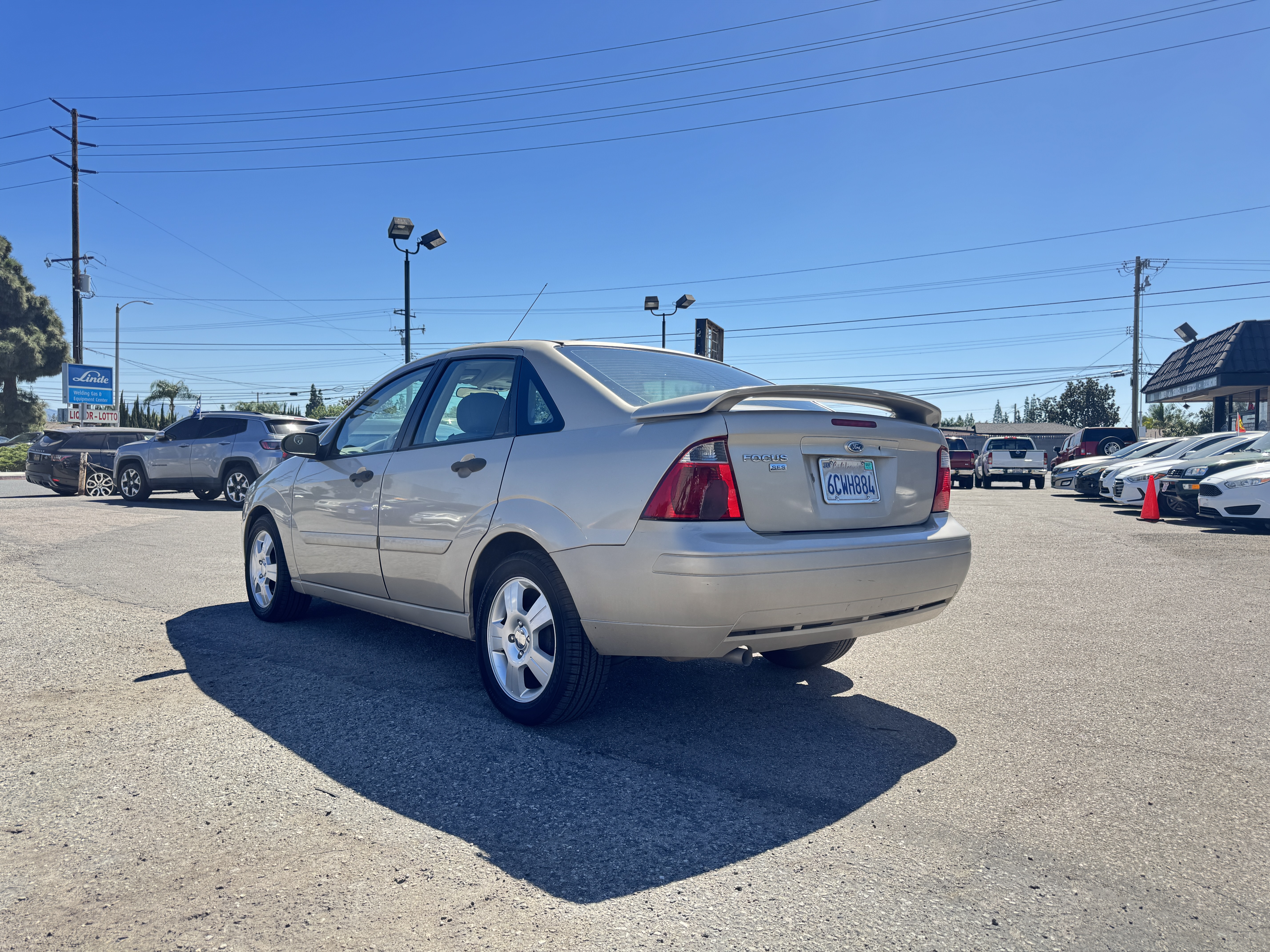 Used 2007 Ford Focus ZX4 Sedan FWD image 5