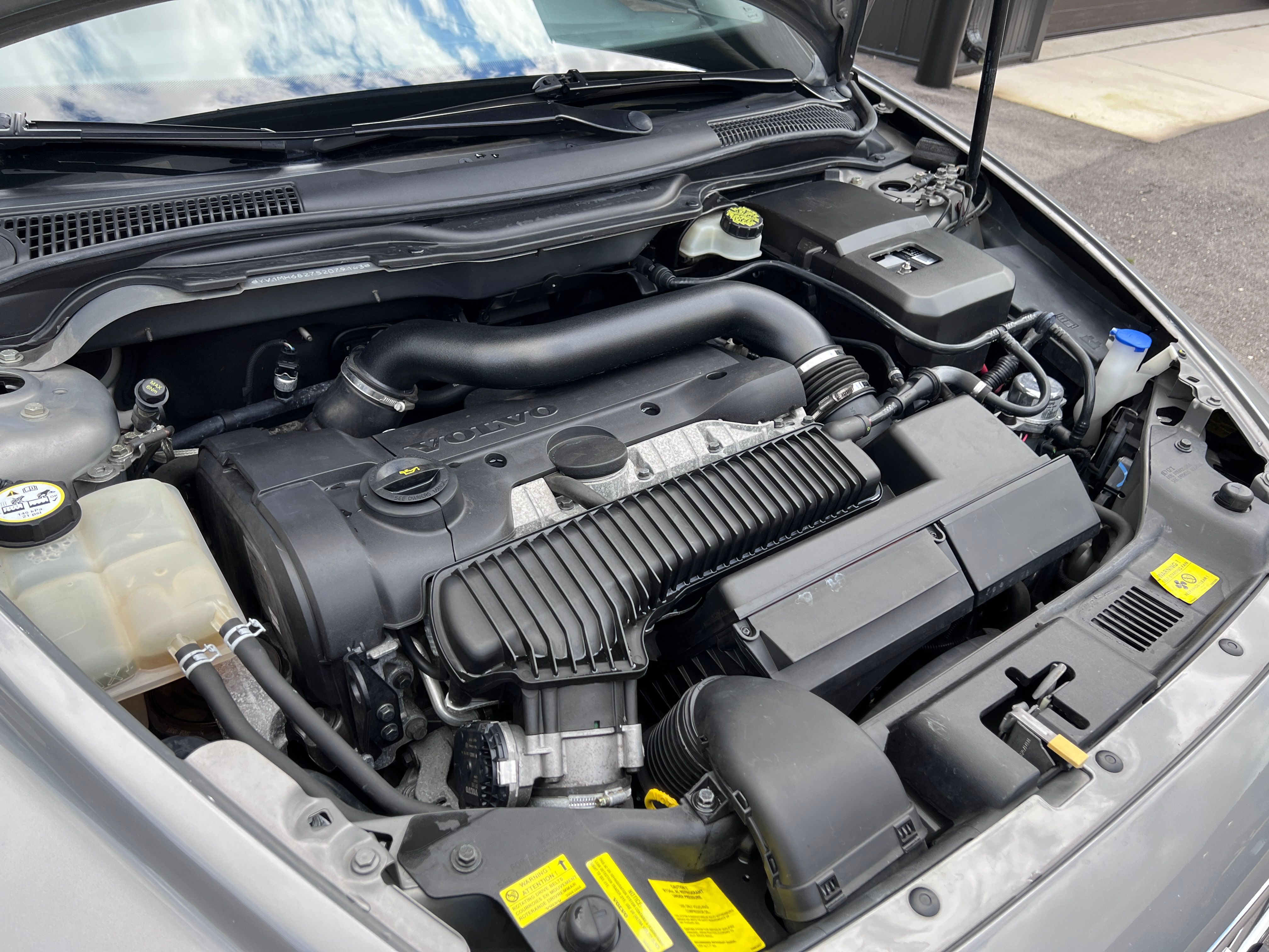 Used 2005 Volvo S40 T5 AWD image 4