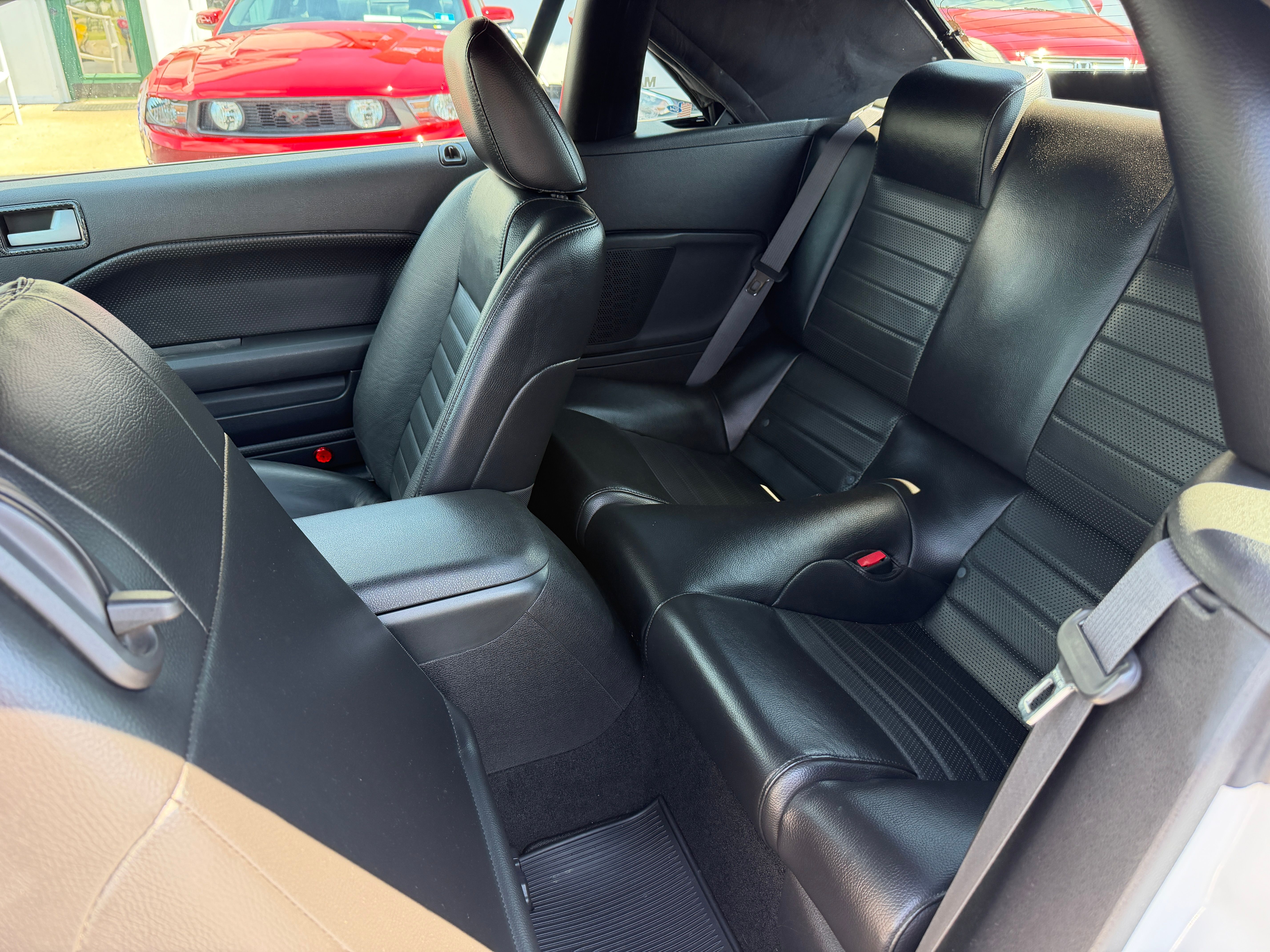 Used 2007 Ford Mustang GT Premium Convertible RWD image 9