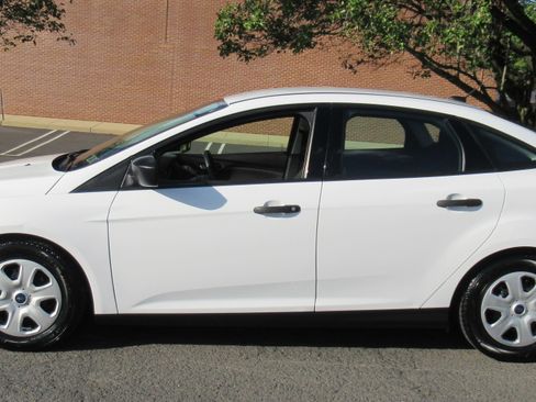 Used 2015 Ford Focus S image 5