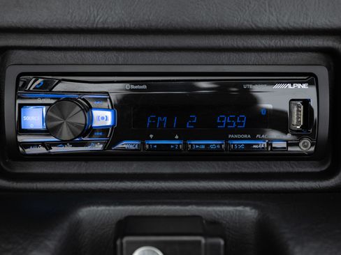 Used 1997 Land Rover Defender 90 image 26