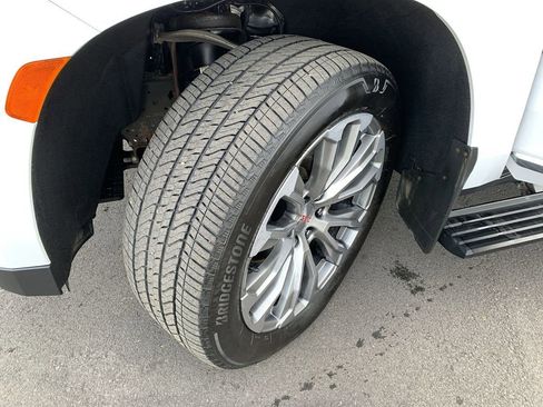 Used 2021 GMC Yukon Denali image 12