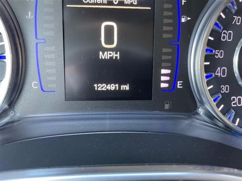 Used 2016 Chrysler 200 Limited image 18