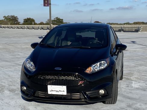 Used 2019 Ford Fiesta ST image 2